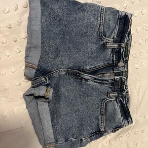 Shorts Size 2